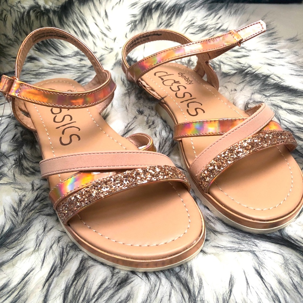 Dynasty Classics Girls Sandals. NWOT